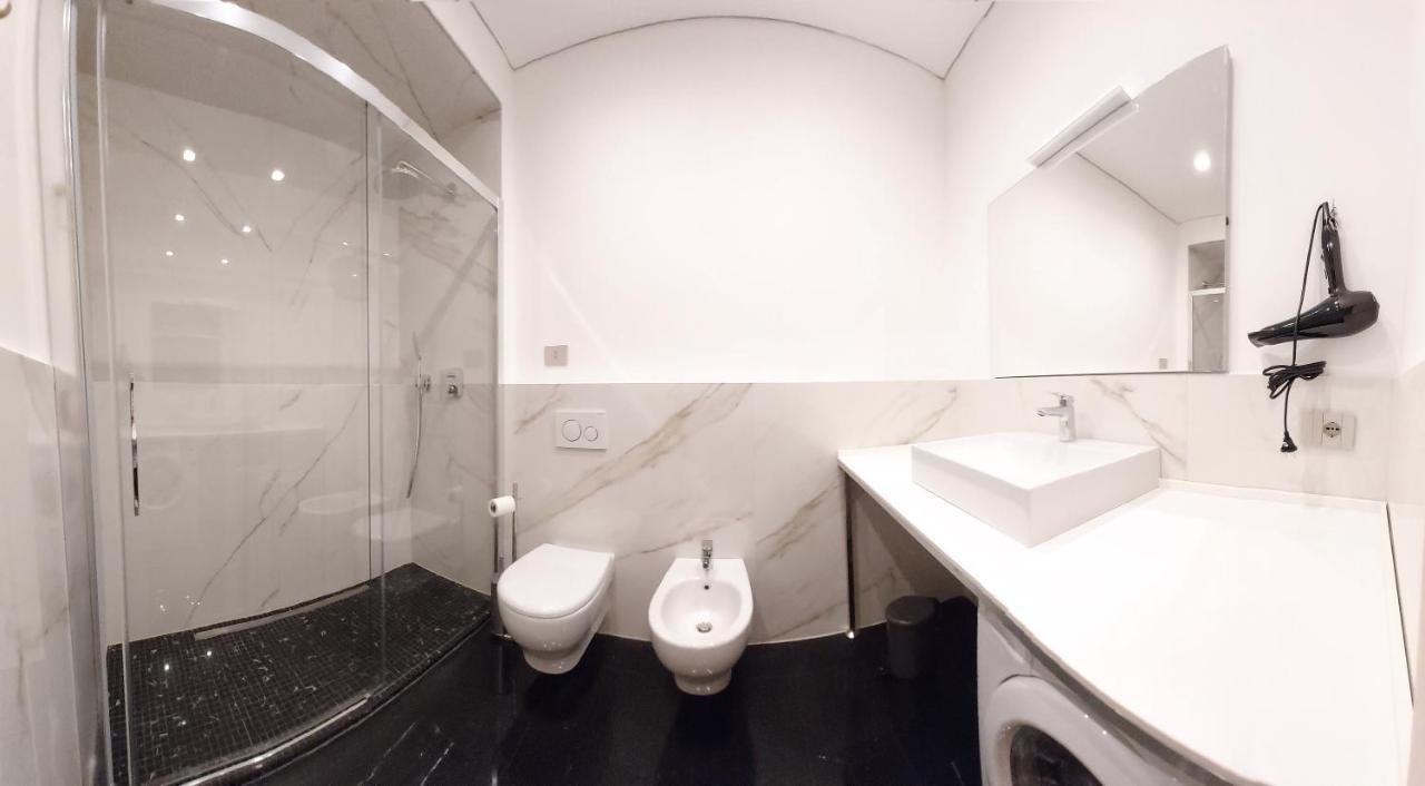 Le Due Piazze Apartment Genoa Bagian luar foto