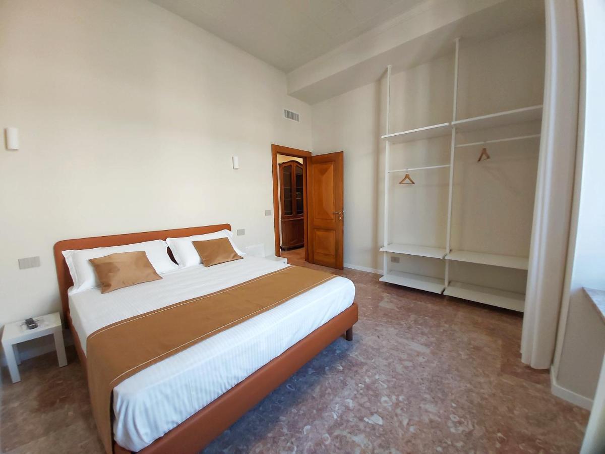 Le Due Piazze Apartment Genoa Bagian luar foto