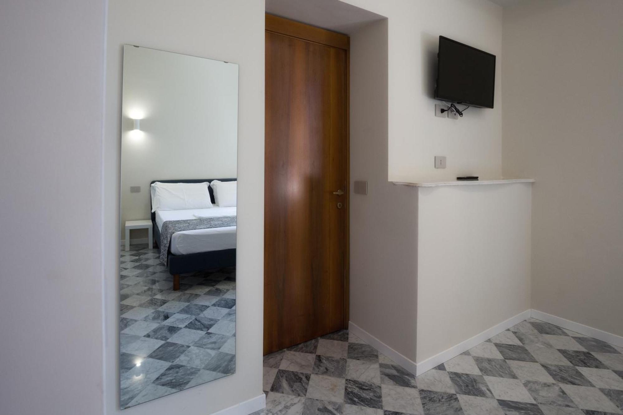 Le Due Piazze Apartment Genoa Bagian luar foto